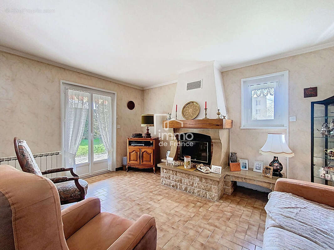 Maison à VILLARS-LES-DOMBES