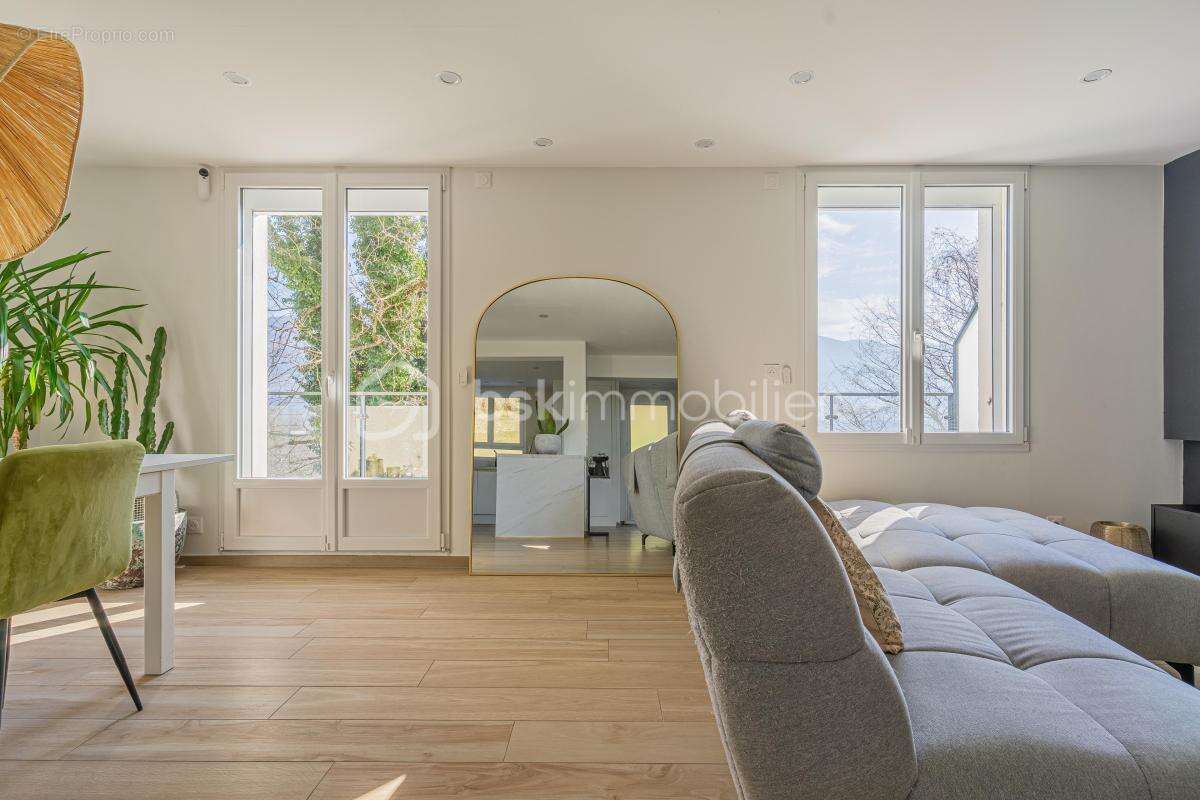 Appartement à ANGLEFORT