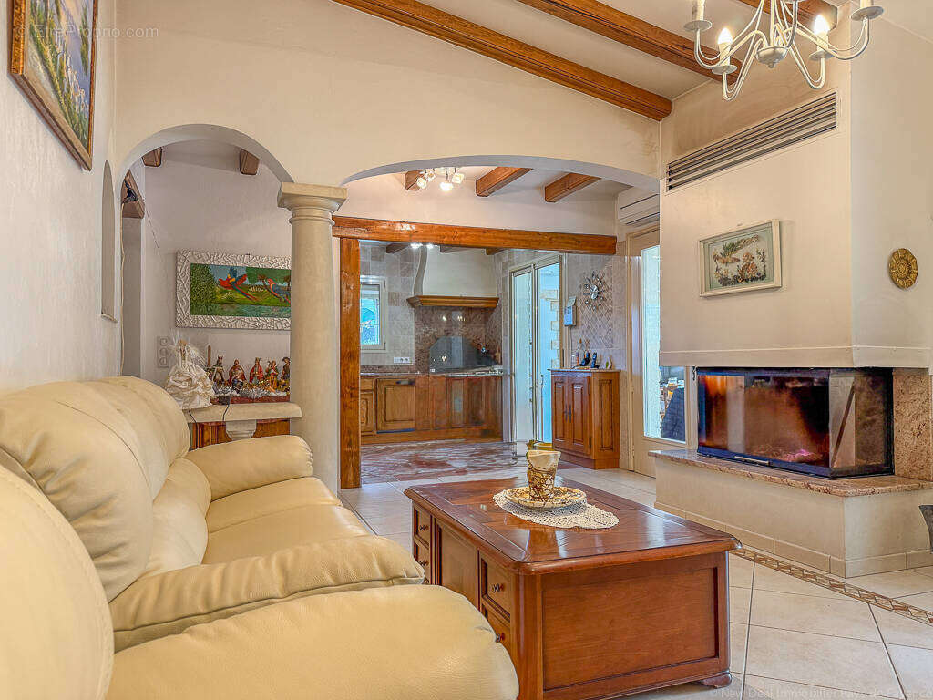 Maison à MONTAUROUX