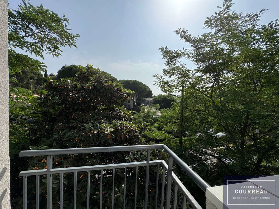 Appartement de Type T3 57 m2 avec Terrasse et Cellier - photo 15