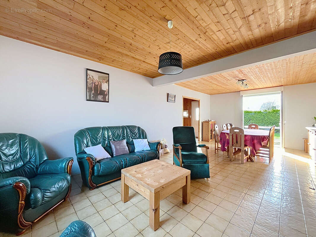 Maison à HIREL