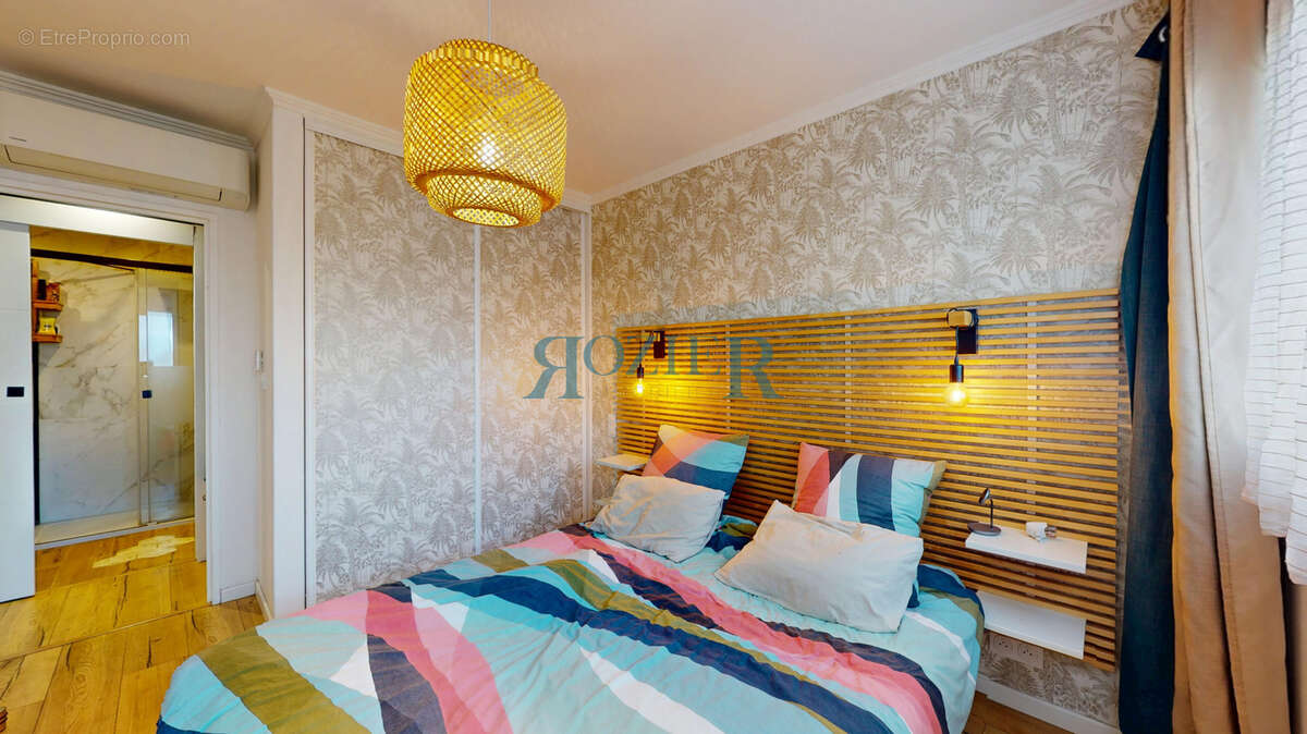 Appartement à VALLAURIS