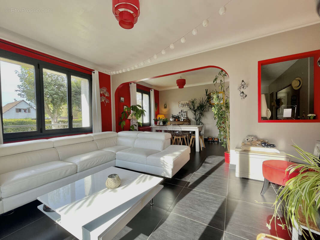 Maison à SAINT-CONTEST