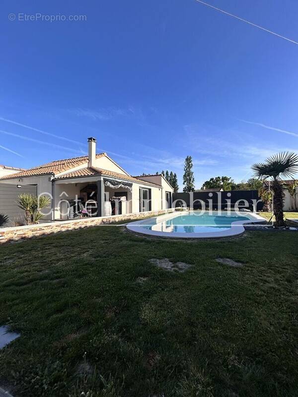 Maison à ROUANS