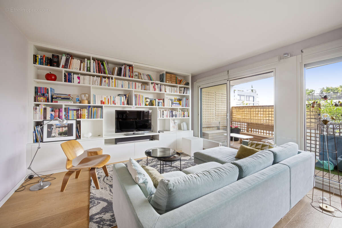 Appartement à PARIS-15E