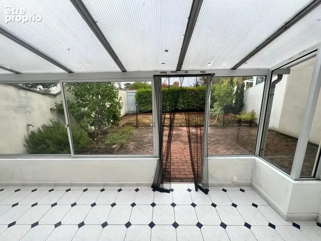 EXCLUSIVITÉ – Maison 91 m² avec jardin, véranda et garage à Châtellerault - photo 4
