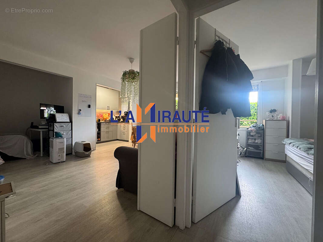 Appartement à HOUILLES