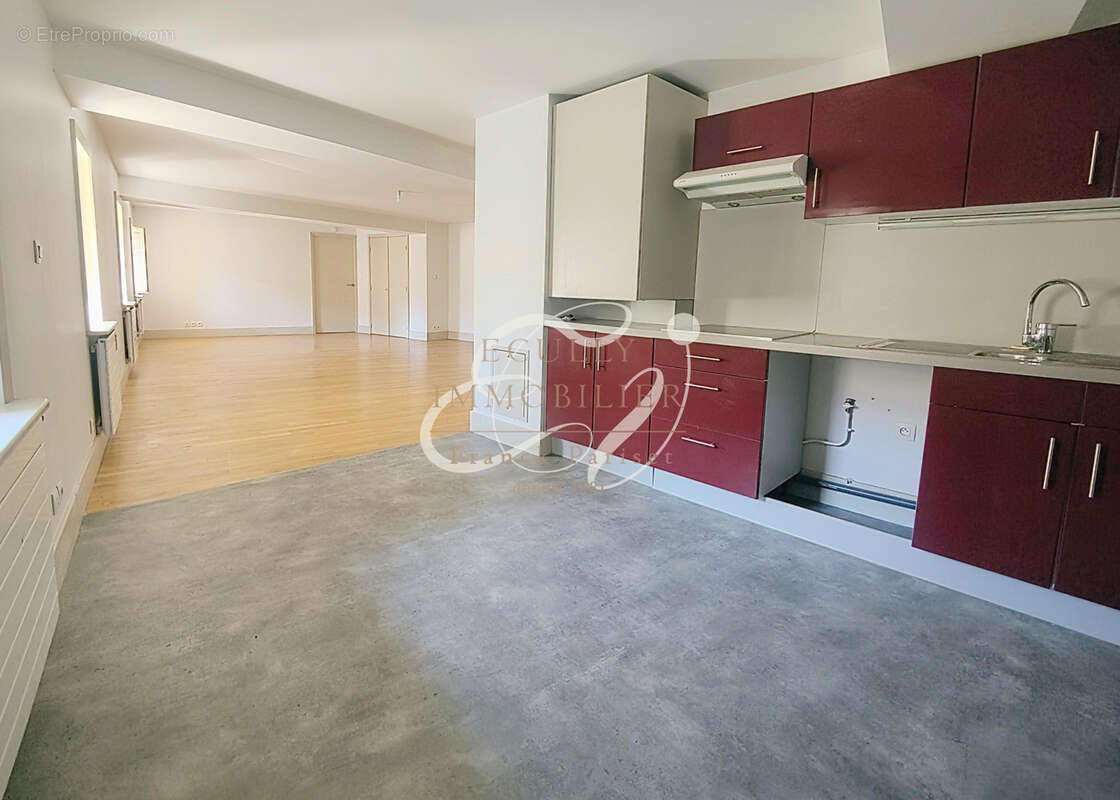 Appartement à LYON-5E