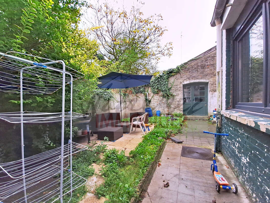 Maison à FRESNES-SUR-ESCAUT