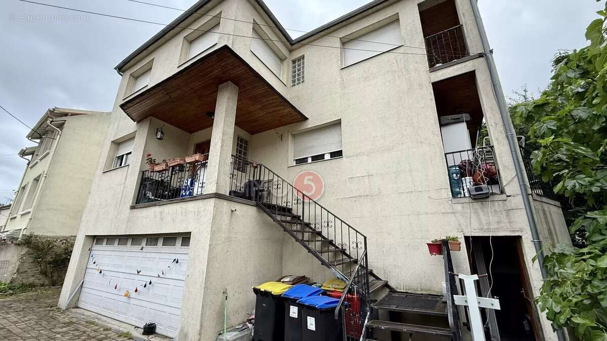 Appartement à LIVRY-GARGAN