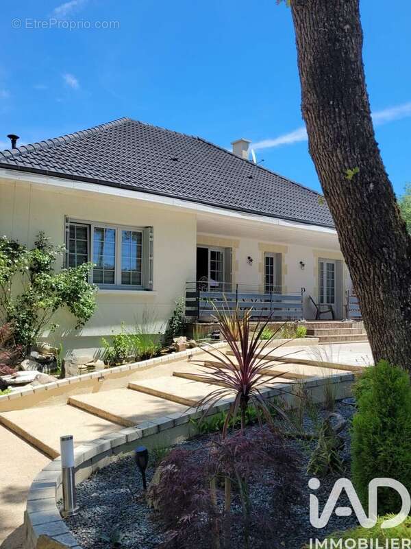 Photo 2 - Maison à NAINTRE