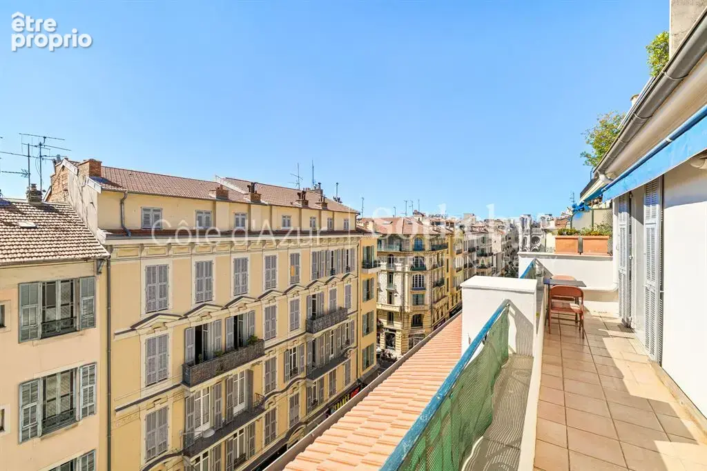 Nice Notre Dame, loft de caractère avec mezzanine et vues dégagées sur la ville - photo 4
