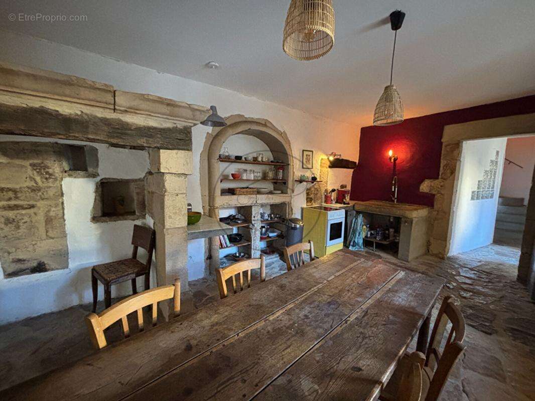 Maison à BESSAS