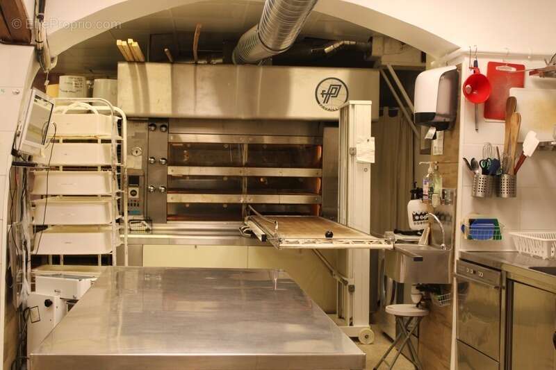 Commerce à SAINT-LAURENT-DU-VAR