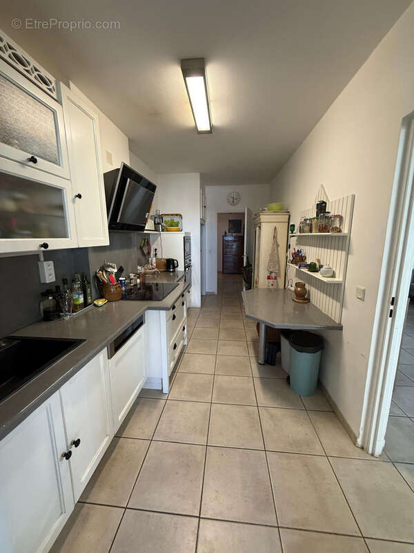 Appartement à MARSEILLE-8E