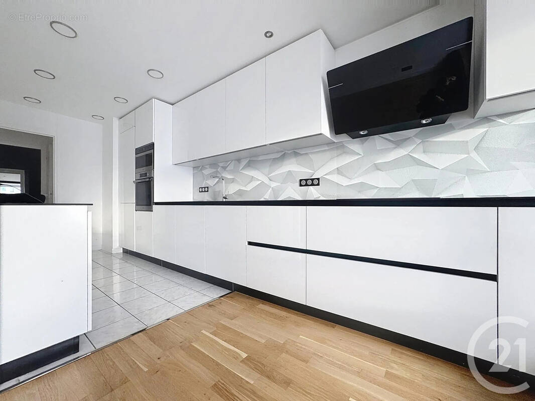 Appartement à PARIS-20E