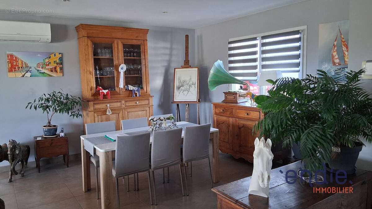 Maison à MOUSCARDES