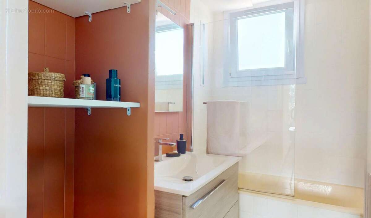 Appartement à TASSIN-LA-DEMI-LUNE