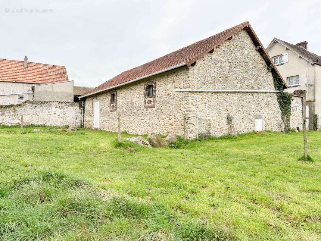 Maison à COURDIMANCHE