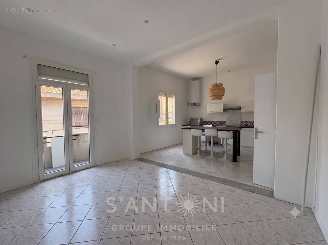 Appartement t3 entierement rénové au coeur de Frontignan - photo 2