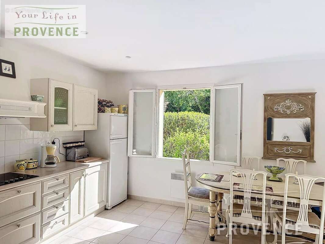 Superbe Appartement au rez de chaussé avec grande terrasse - photo 1