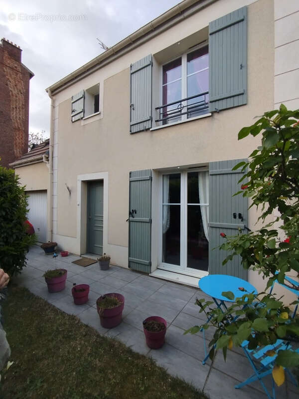 Maison à GENNEVILLIERS