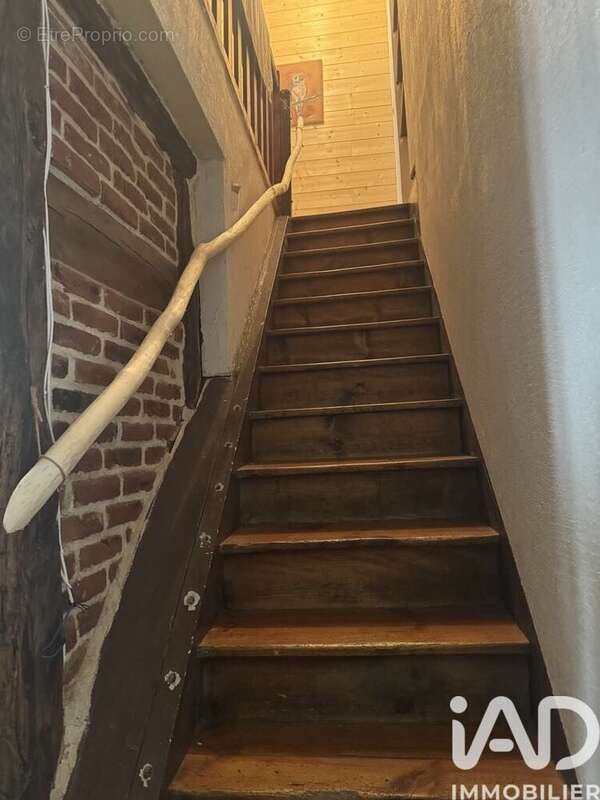 Photo 8 - Maison à VIC-SUR-CERE