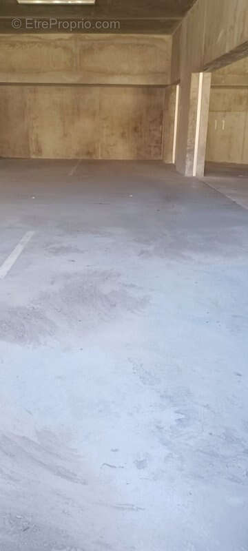 Place de Parking GEX - photo 3