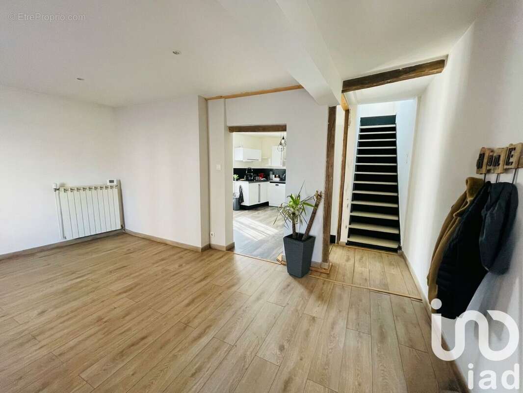 Photo 3 - Maison à CHATEL-SUR-MOSELLE