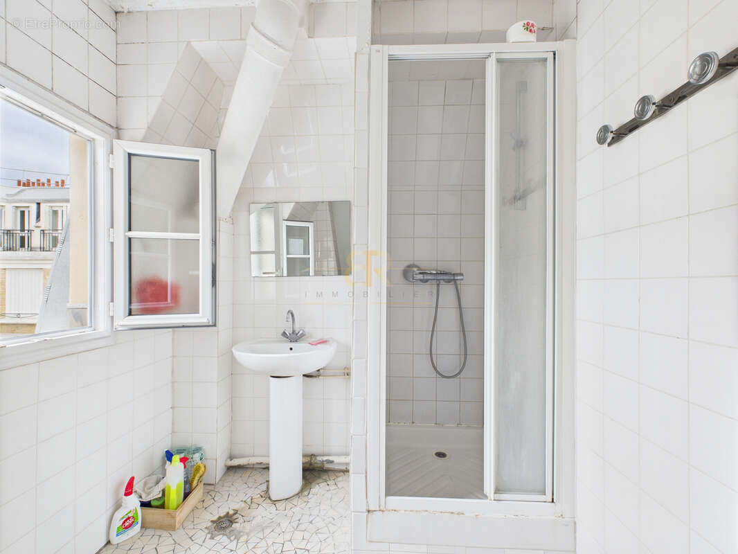 Appartement à PARIS-7E