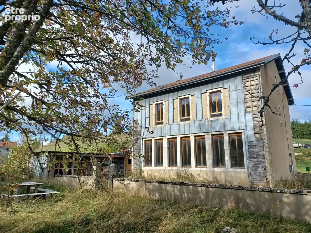 Maison à LA PESSE