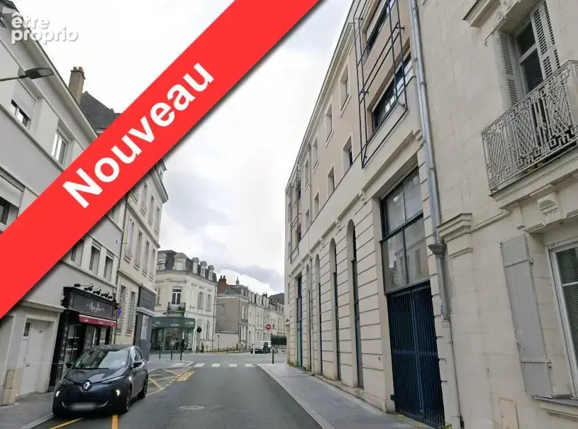   - Parking à ANGERS