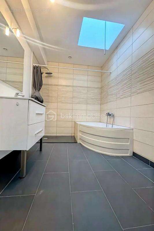 Maison à MONDEVILLE