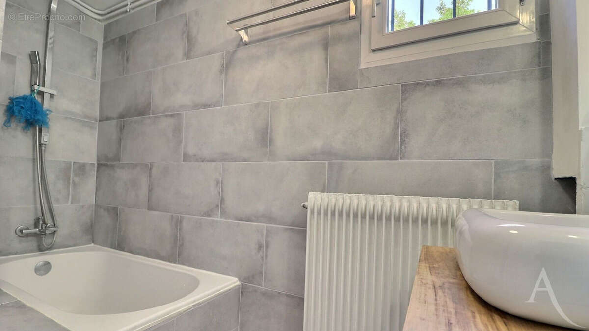 Maison à VILLENAVE-D&#039;ORNON