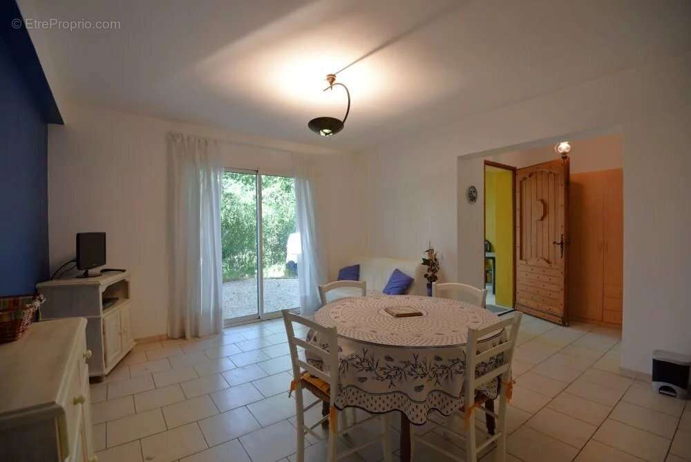 Maison à FAYENCE