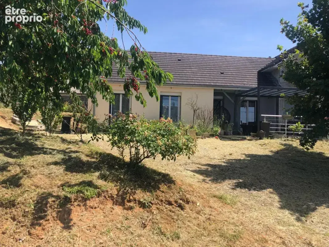 Maison avec étage à finaliser (matériaux fournis) - photo 1