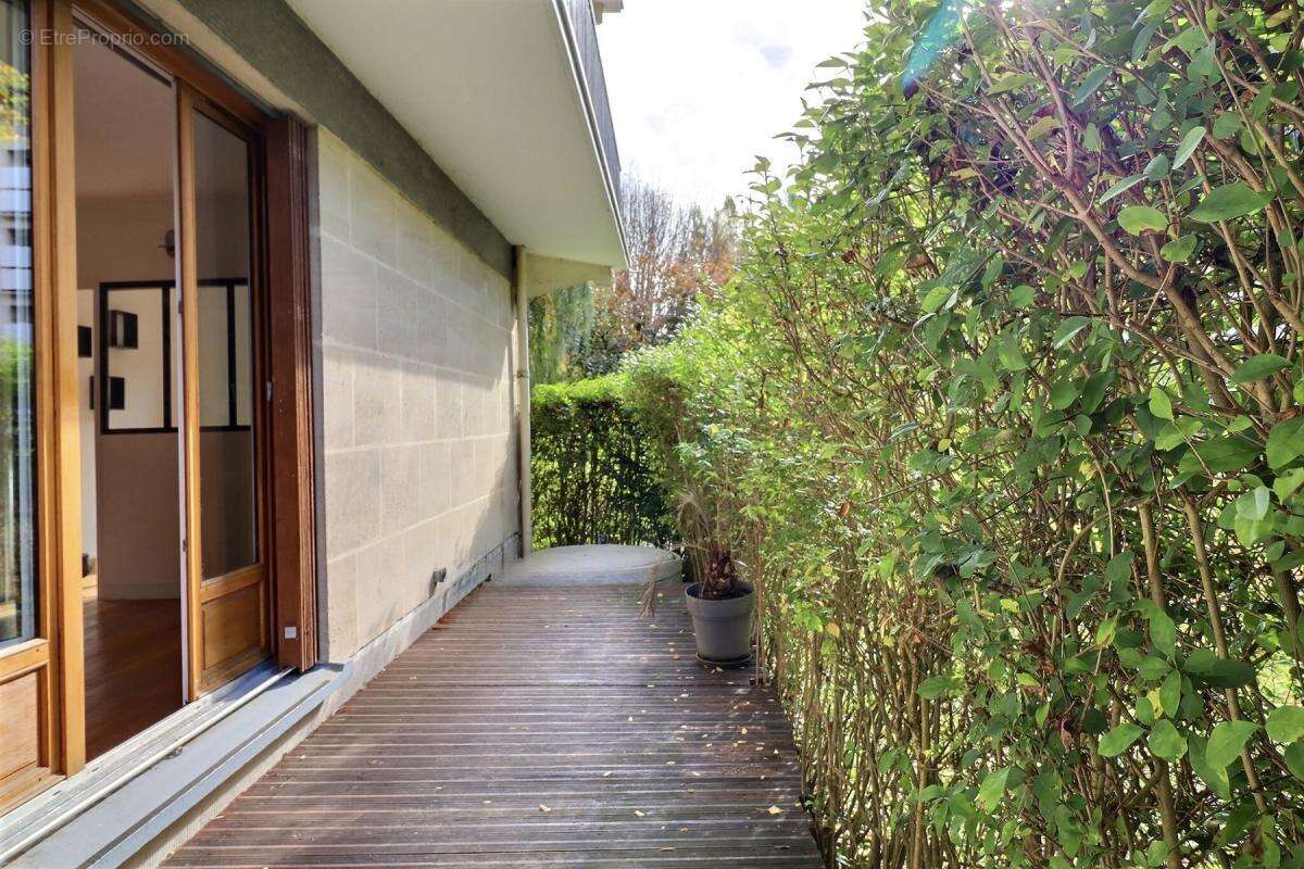 Appartement à MAREIL-MARLY