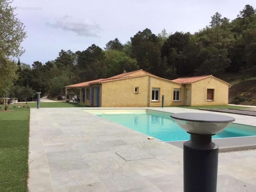 Photo 2 - Maison à BORMES-LES-MIMOSAS