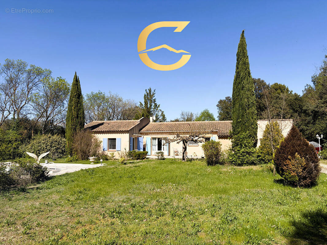 Maison à JOUQUES