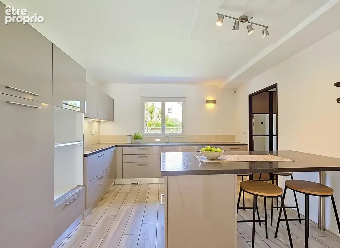 Maison 153 m² à Saint-Orens-De-Gameville  - photo 2