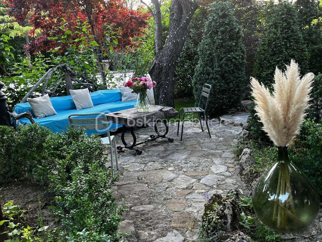 Superbe bastide du XVIIIᵉ siècle – Domaine de charme avec chambres d’hôtes, gîte et restaurant d'été - Aux portes du Verdon - photo 9