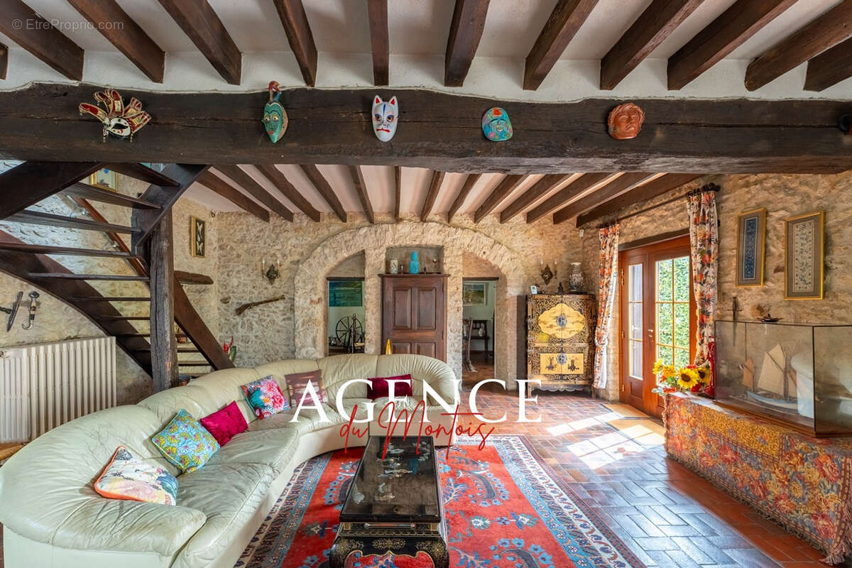 Maison à DONNEMARIE-DONTILLY