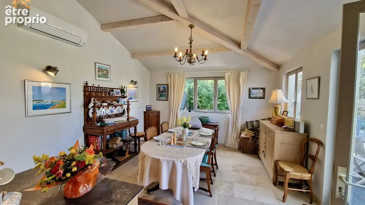 Maison à MONTBLANC