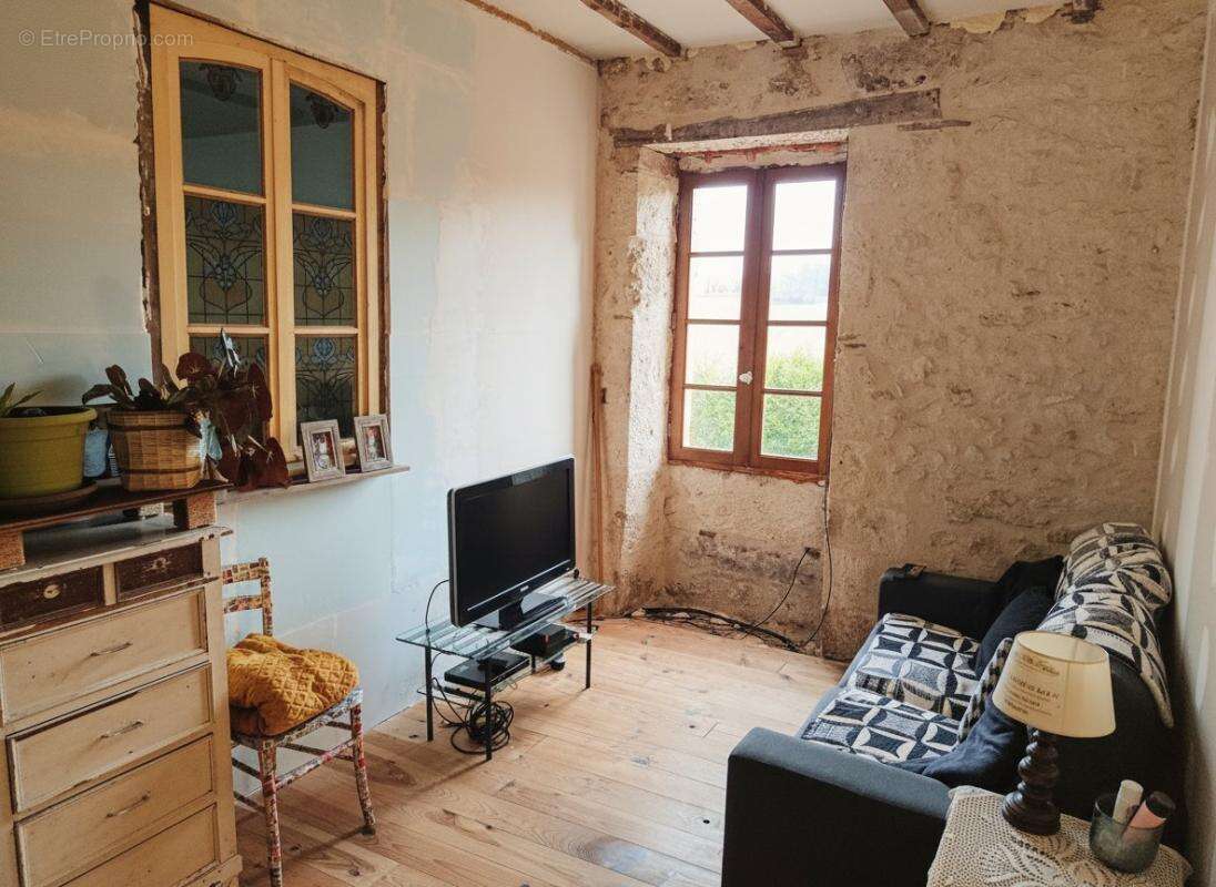 Maison à LACOUR