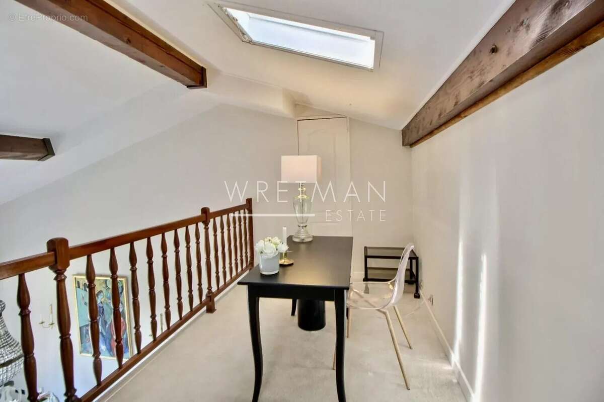 Appartement à MOUGINS