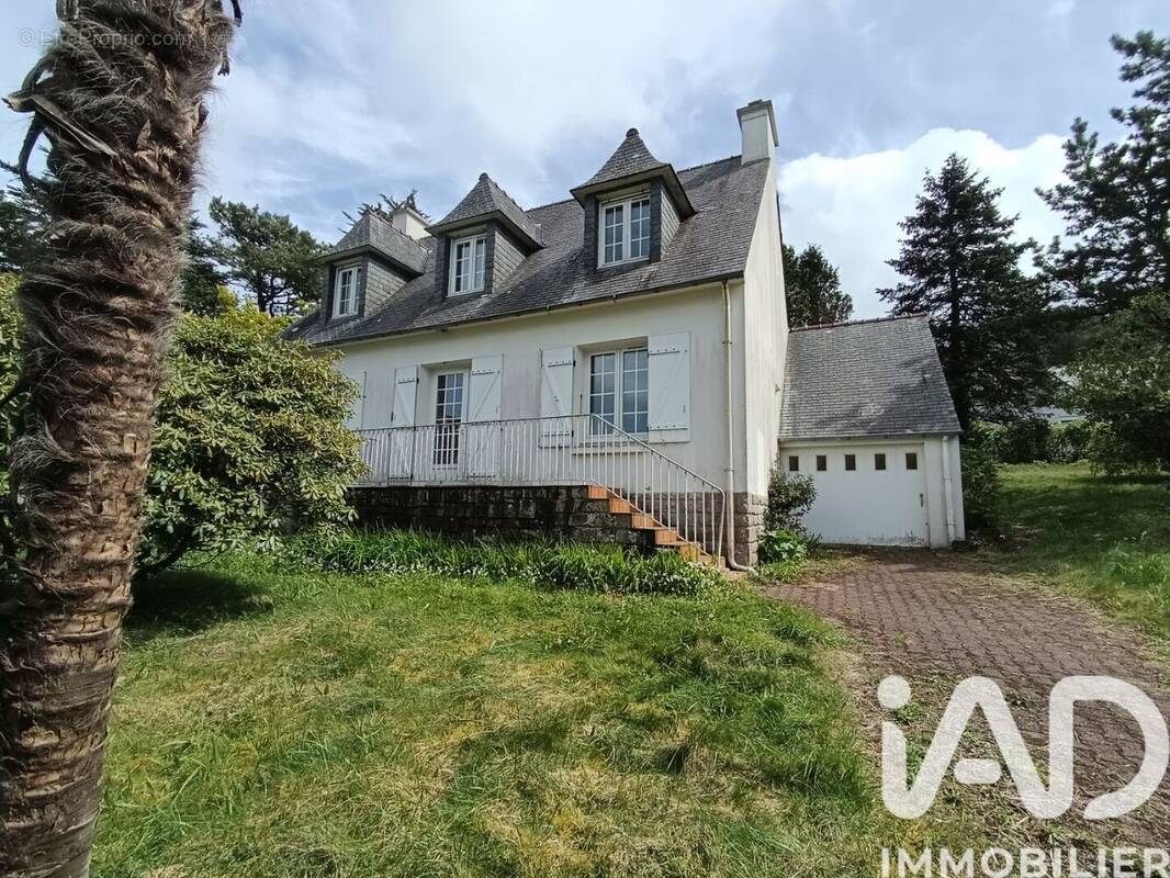 Photo 1 - Maison à LOCRONAN