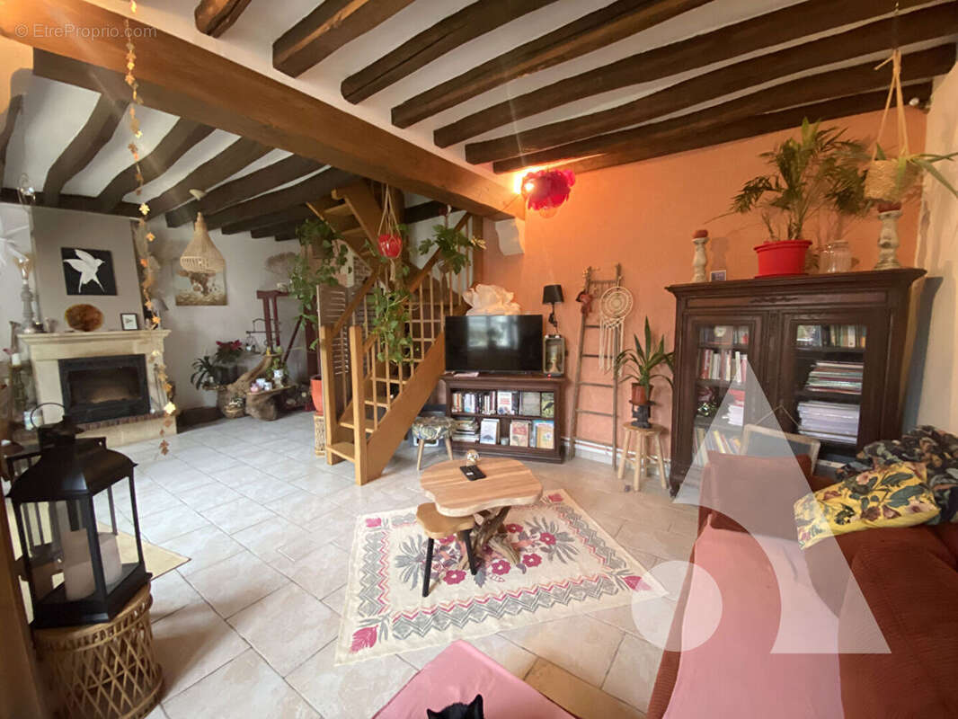 Maison à CREPY-EN-VALOIS