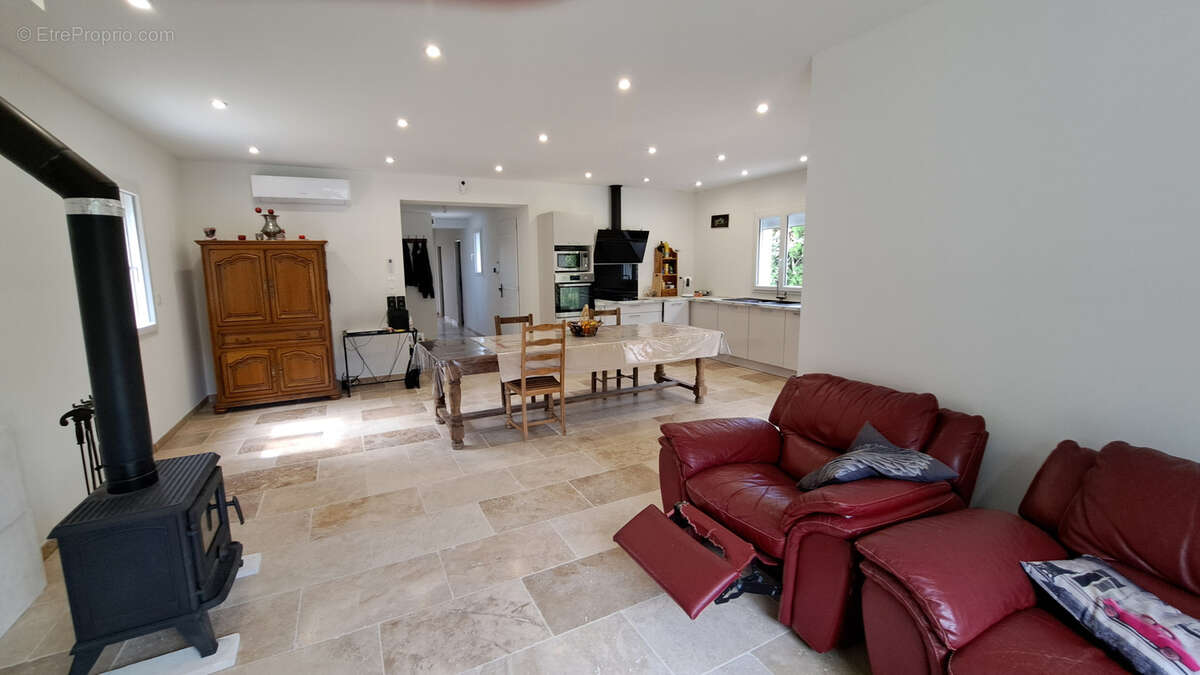 Maison à SAINT-ETIENNE-DU-GRES