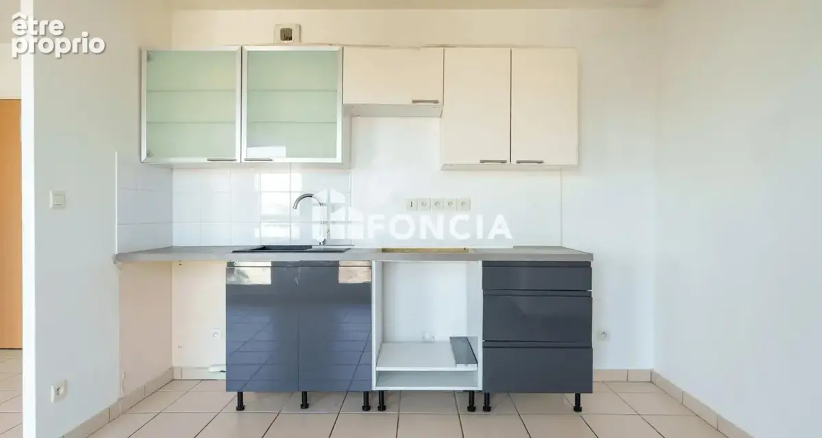 Quartier JUNOT, bel appartement T2 lumineux et spacieux - photo 3
