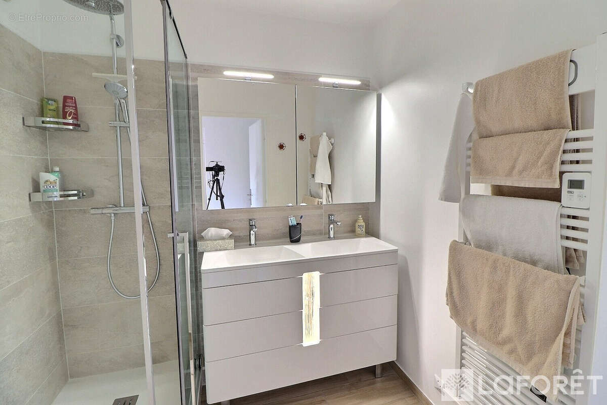 Appartement à HYERES